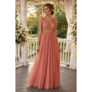 City Triangles Peach Maxi Dress Size 5 Embroidered Lace Bodice Chiffon Prom